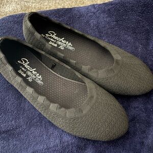 Skechers Air Cooled Memory Foam Wide Stretch Fit Slip-On Shoes | Women’s Size 8